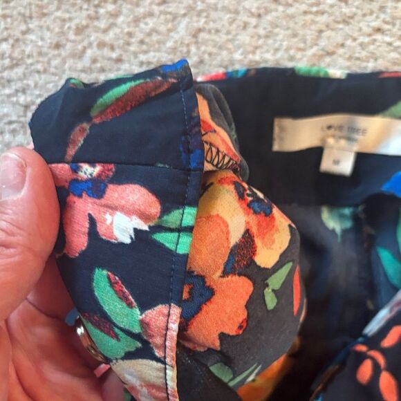 L🖤ve Tree Los Angeles Scalloped Floral Women's Shorts - Picture 6 of 9